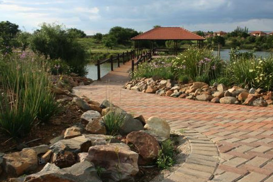 Six Fountains – x 8 & 9 – Stands